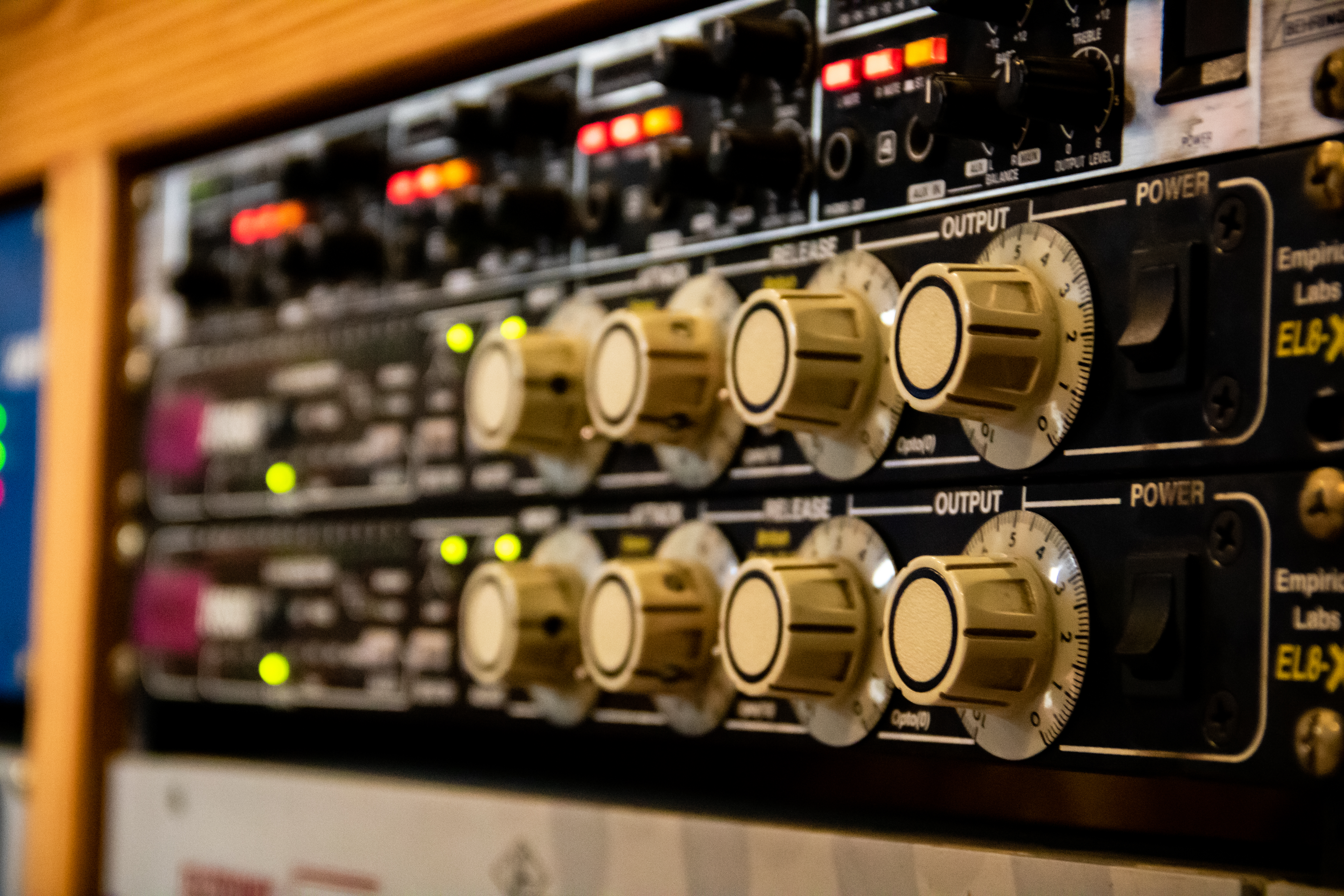 Detalle de equipo del estudio Audio Dealers